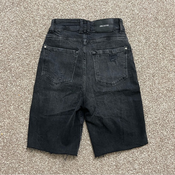 Zara shorts - Picture 2 of 2